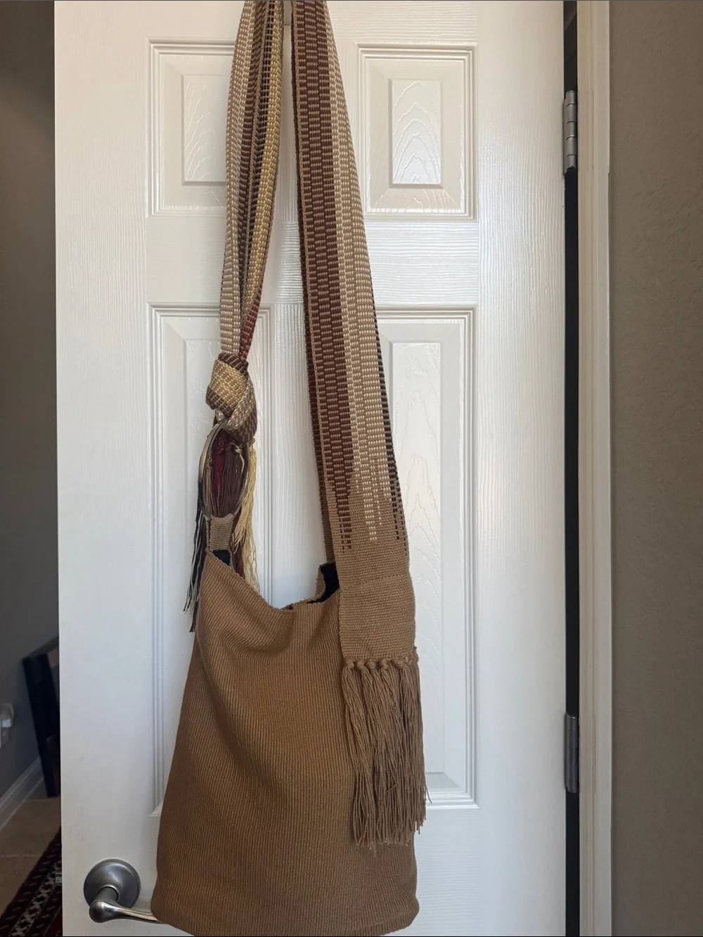 Handmade Wayuu Mochila Crossbody Bucket Bag in Tan